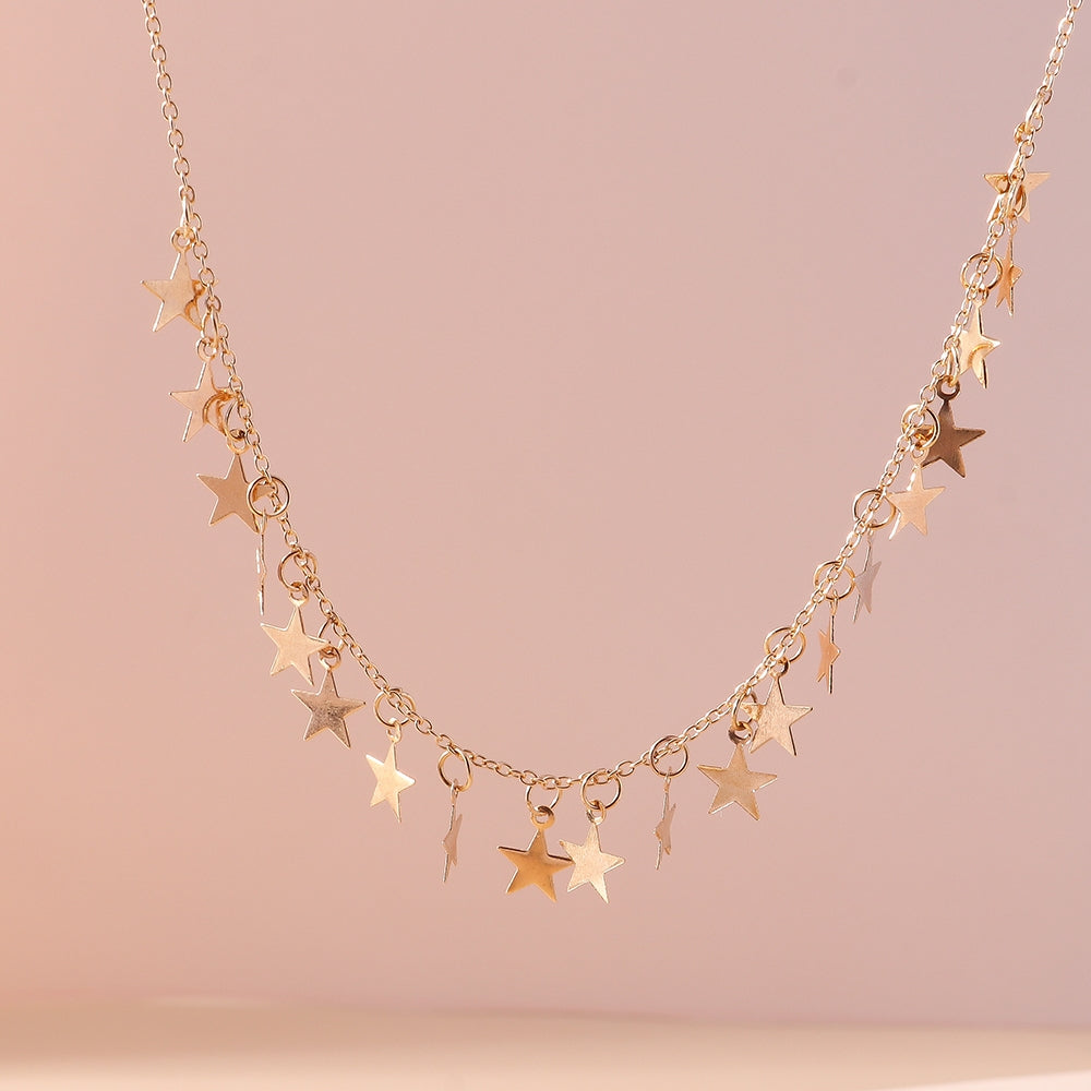 Elegant Star Alloy Pendant Necklace - Fashionable Minimalist Design