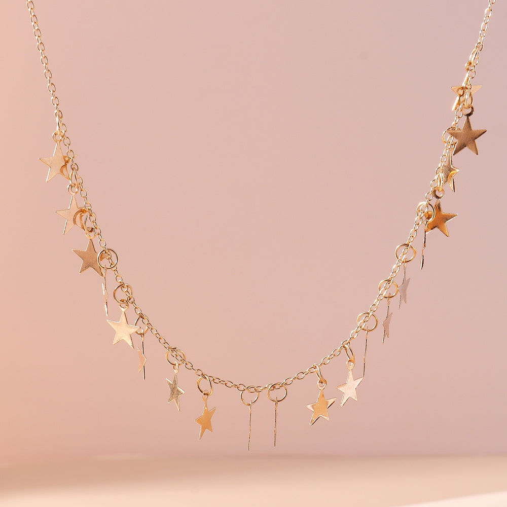 Elegant Star Alloy Pendant Necklace - Fashionable Minimalist Design