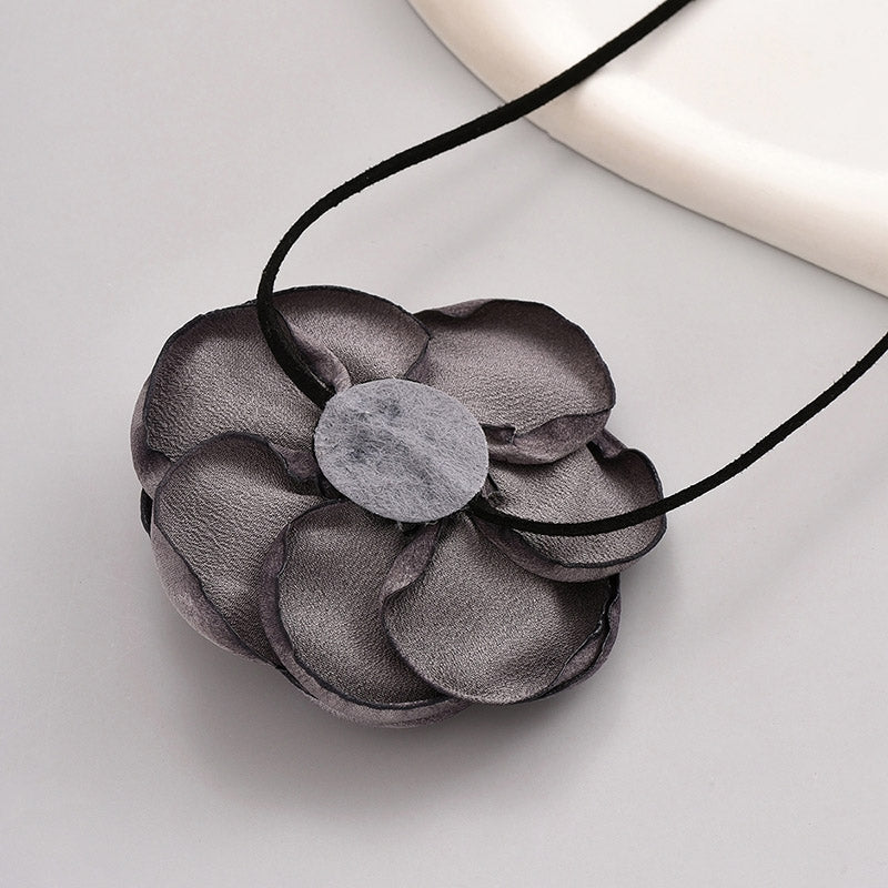 Elegant Floral Fabric Choker Necklace for Women