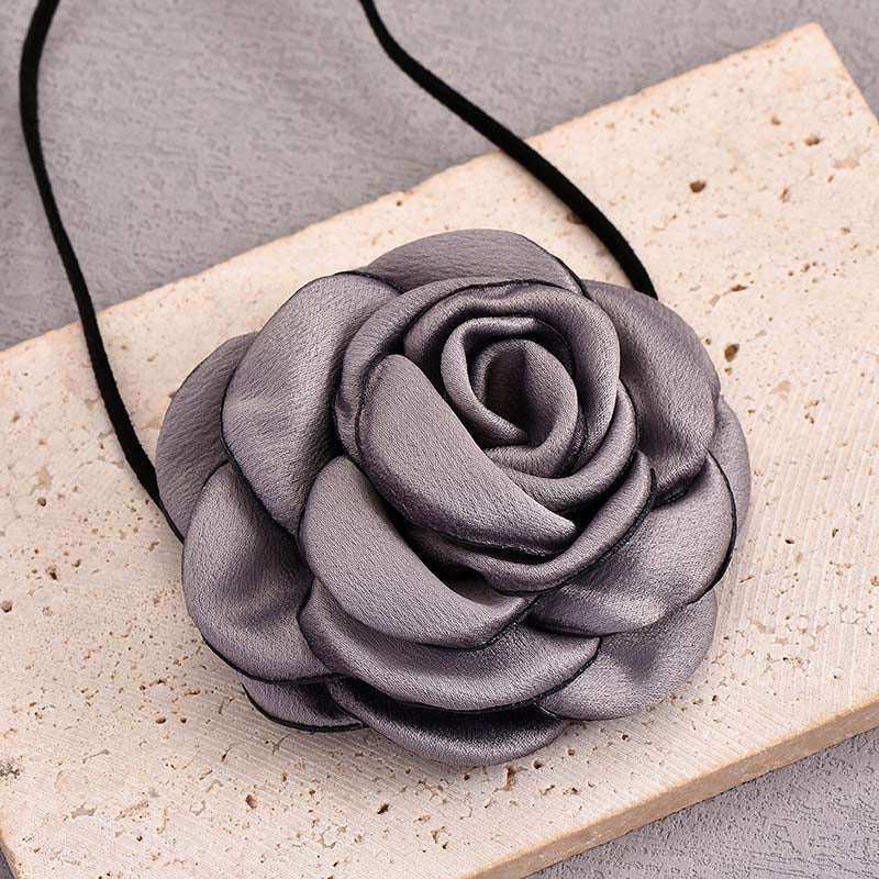 Elegant Floral Fabric Choker Necklace for Women