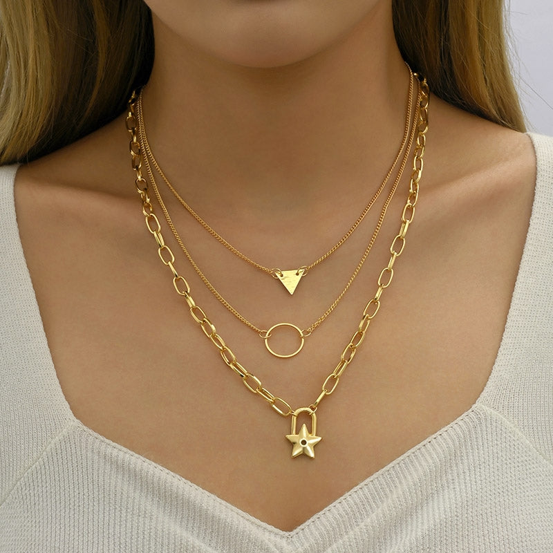 Layered Geometric Star and Circle Pendant Necklace in Gold Plated Zinc Alloy