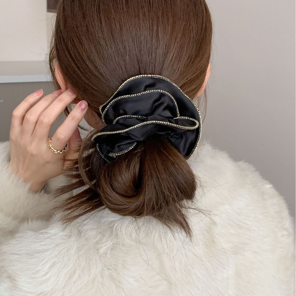 Women's Elegant Satin Hair Tie Set - Solid Color & Textured Scrunchies