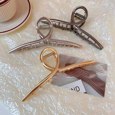 Women's Oversized 14cm Metal Hair Claw Clip with Premium Finish