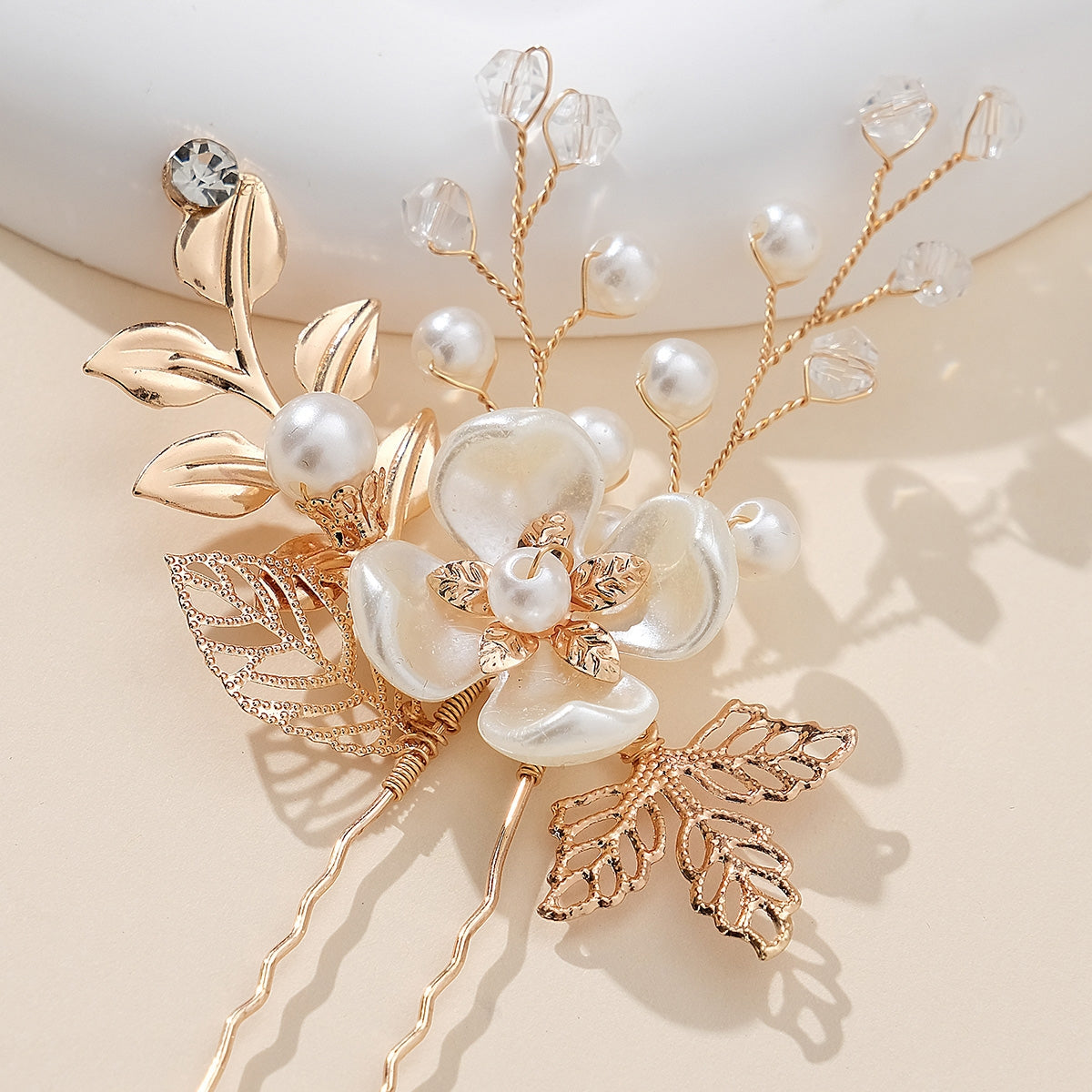 Women's Elegant Bridal Gold Leaf Pearl Flower Hairpin