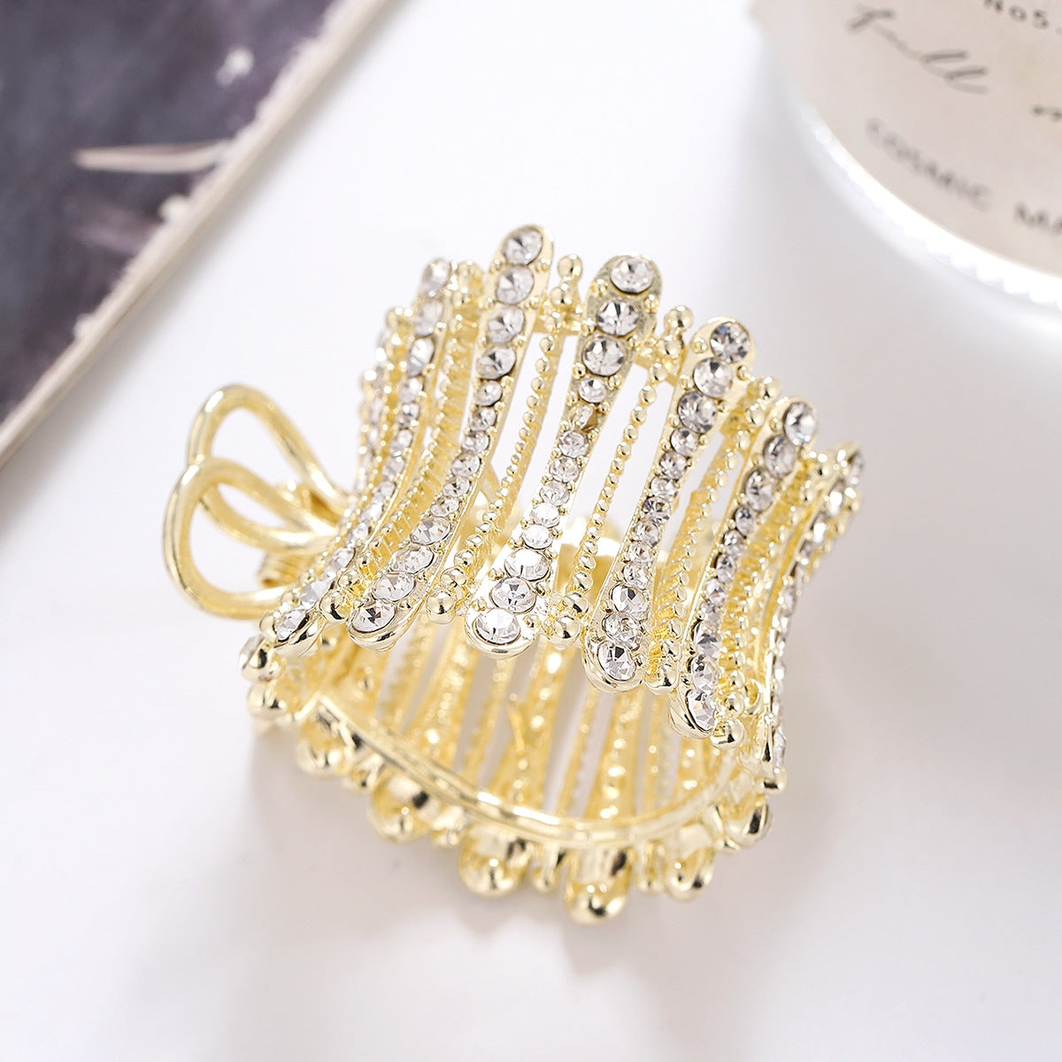 Women's Elegant Geometric Rhinestone Pearl Hair Claw Clip