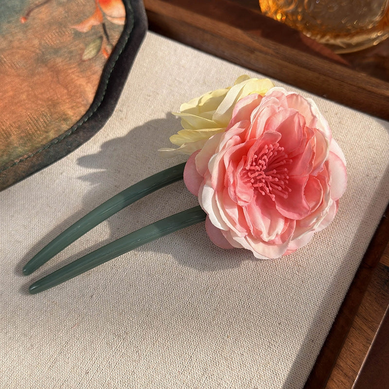 Elegant Women's Floral Resin U-Shaped Hairpin