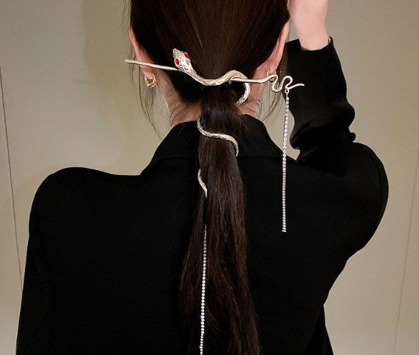 Elegant Serpentine Diamond Tassel Hairpin - Luxury Alloy Plated Hair Accessory