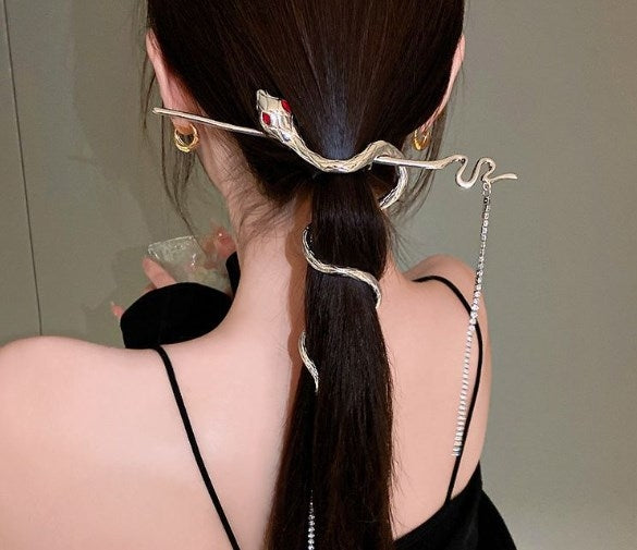 Elegant Serpentine Diamond Tassel Hairpin - Luxury Alloy Plated Hair Accessory