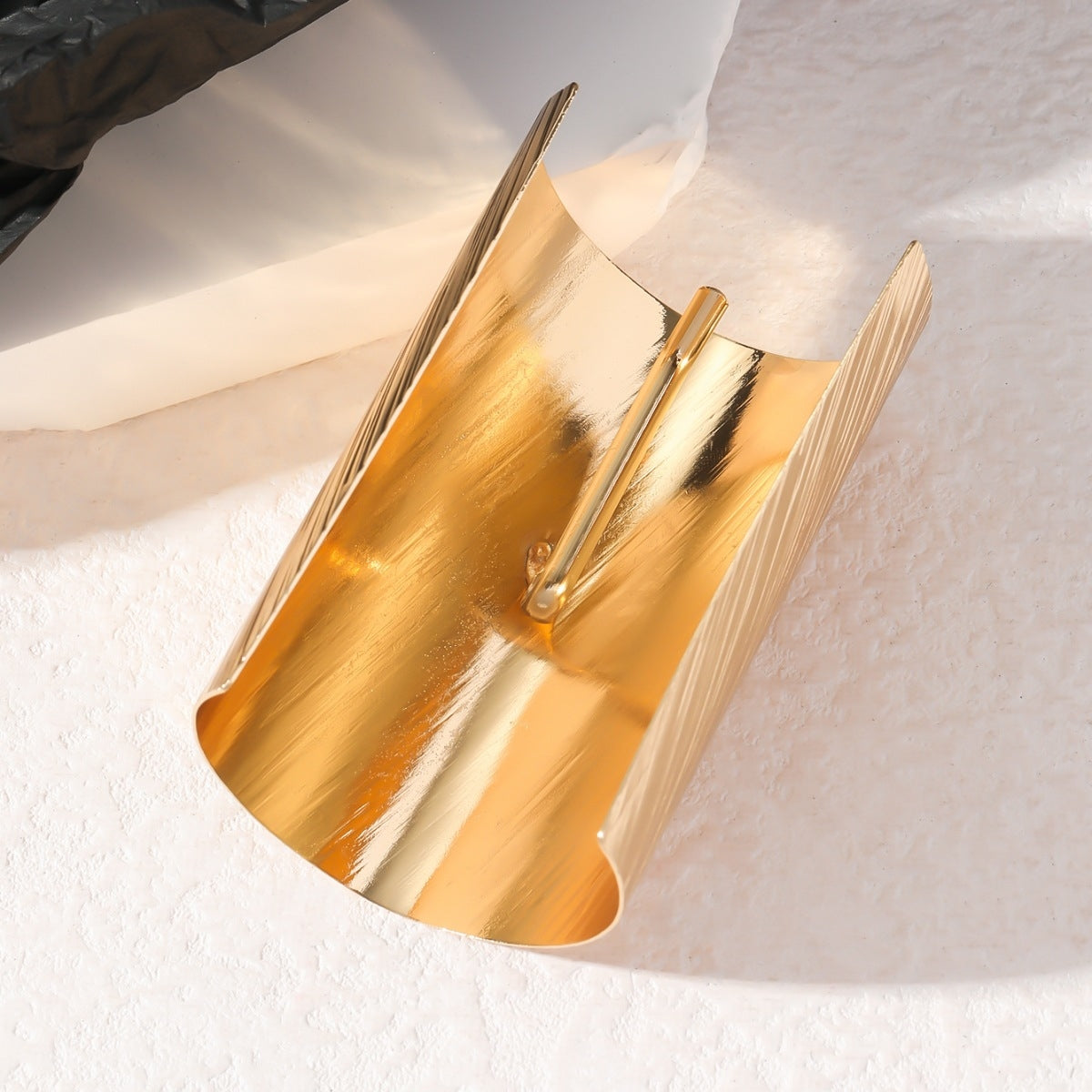 Women's Retro Alloy Plated Hair Buckle - Luxury Metal Ponytail & Bun Accessory