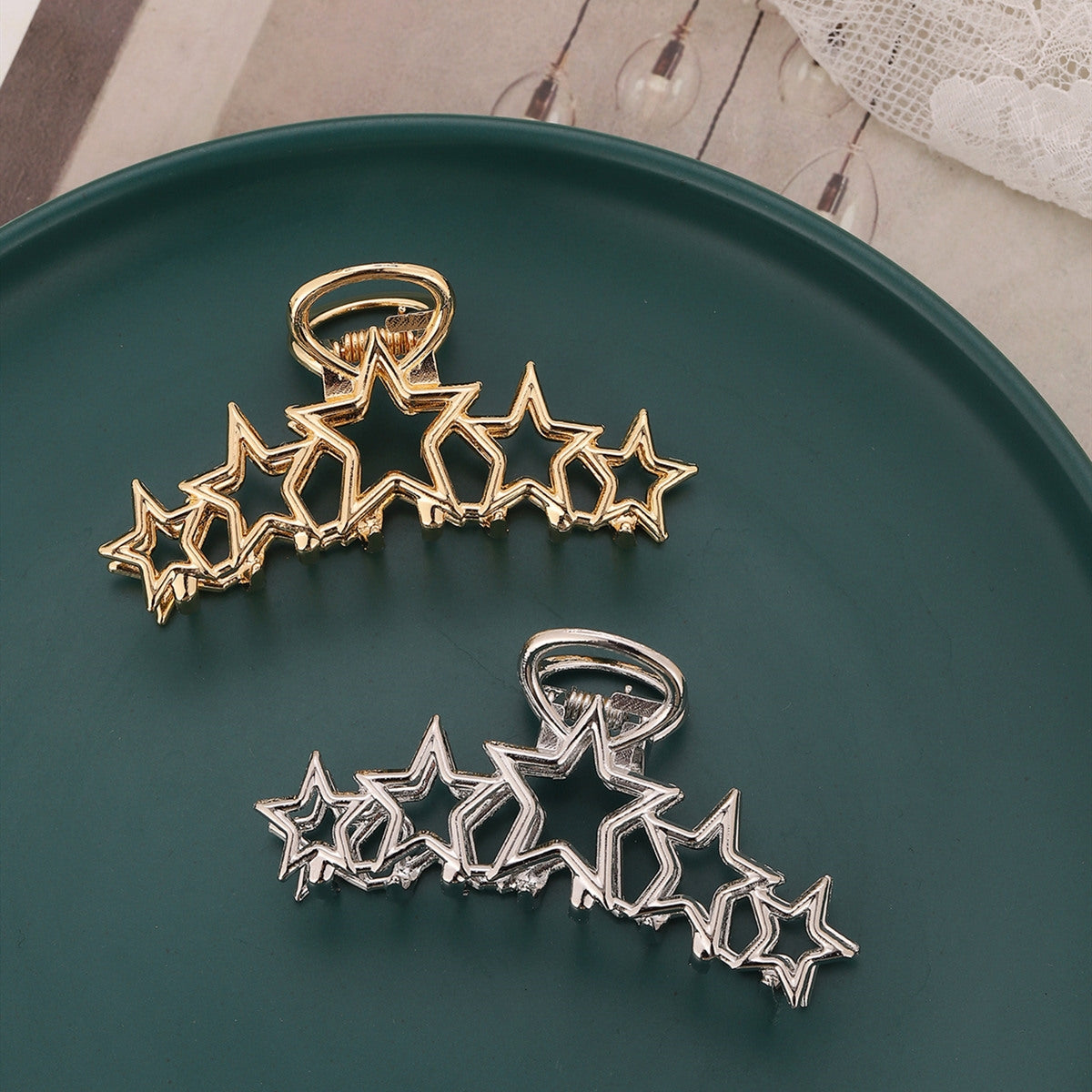 Women's Fashion Pentagram Alloy Hair Claw Clip
