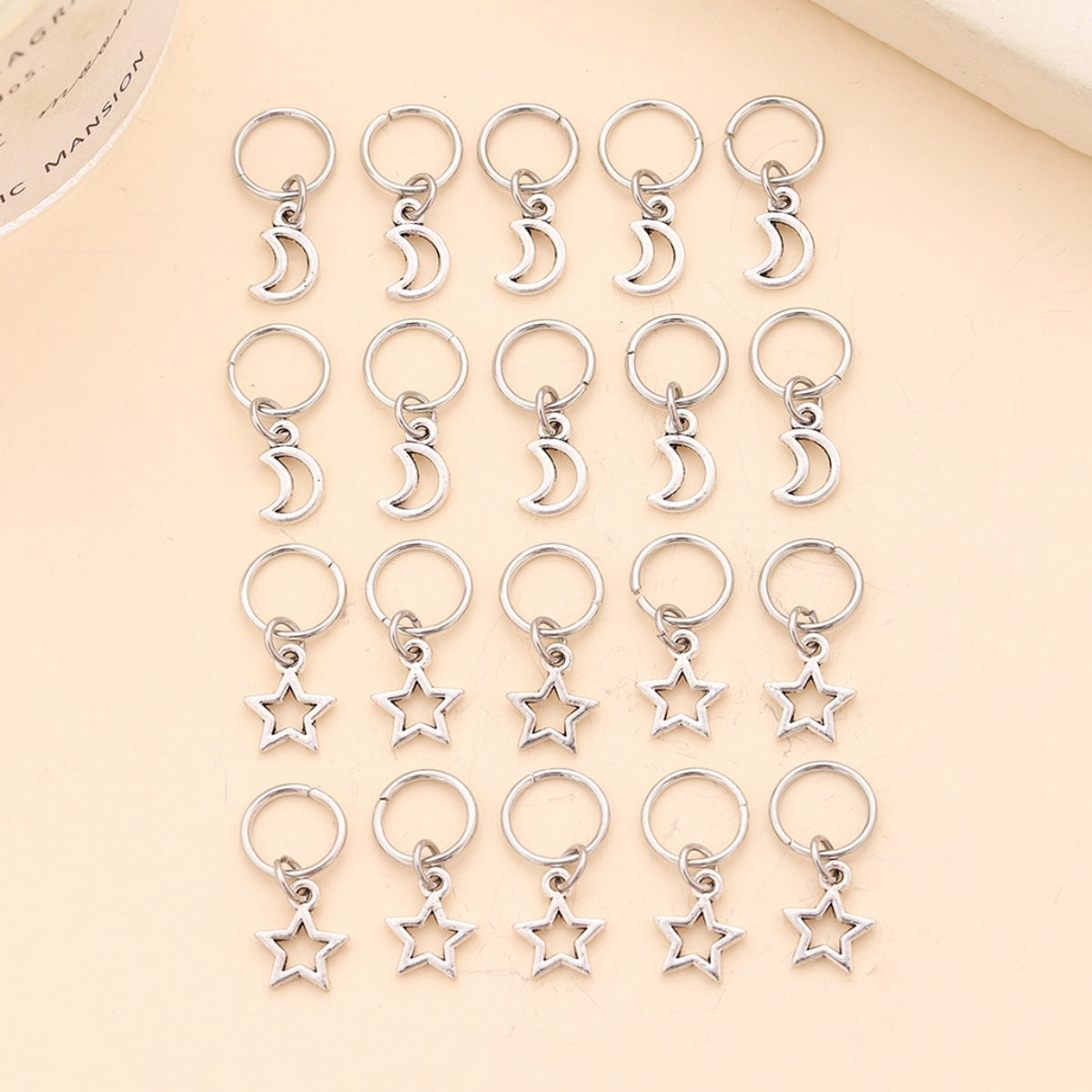 Women's Star and Moon Alloy Hair Buckle with Pentagram Pendant Braids Jewelry