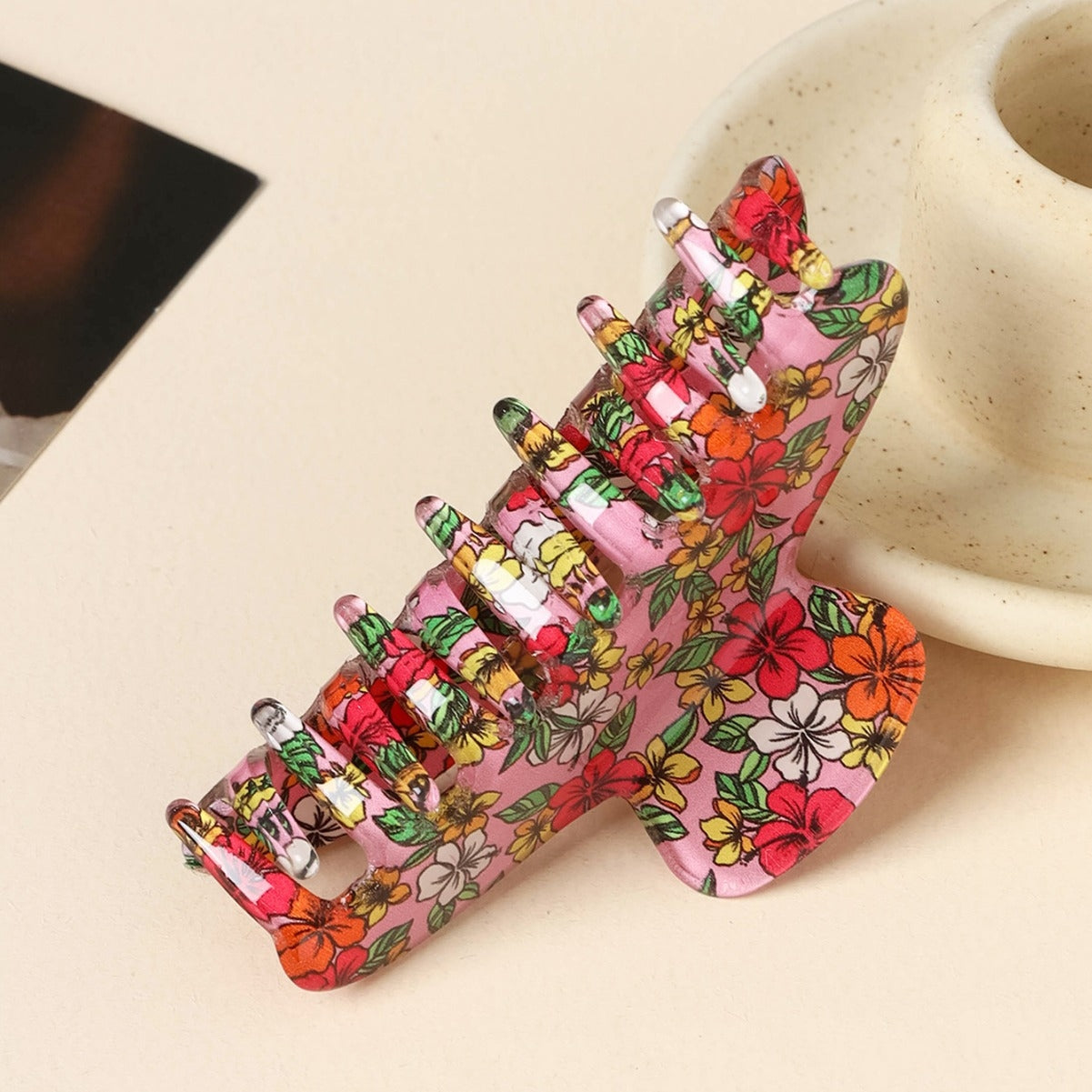 Women's Floral Acrylic Handmade Hair Claw Clip - Autumn Winter Fashion Accessory