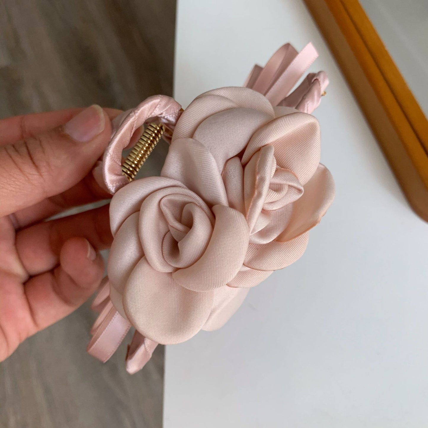 Women's Floral Cloth Hair Claw Clip