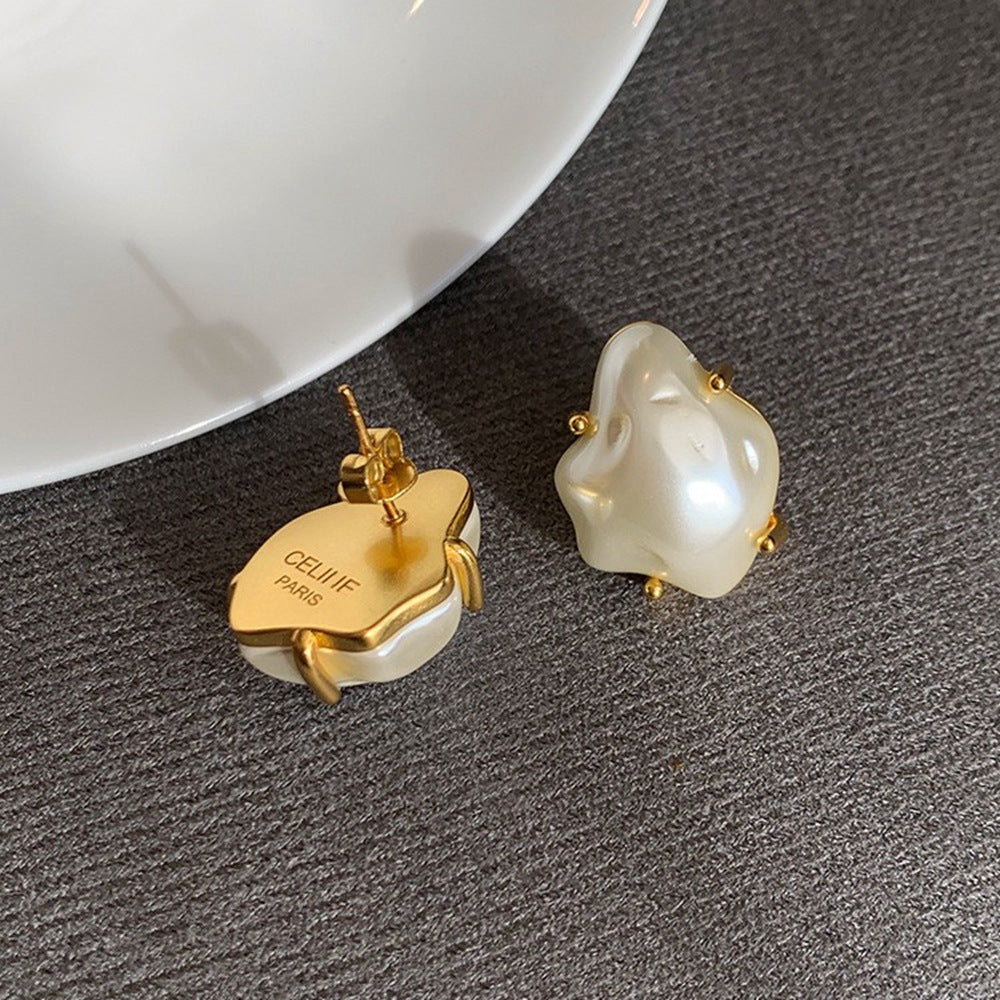 1 Pair Elegant Irregular Plating Freshwater Pearl Brass 18K Gold Plated Ear Studs
