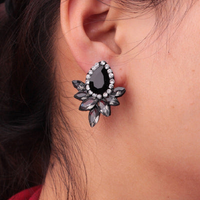1 Pair Fashion Leaf Water Droplets Alloy Plating Inlay Artificial Diamond Women'S Ear Studs