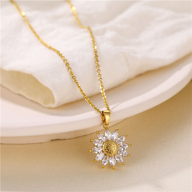 Fashion Sunflower Zircon Pendant Necklace - 18k Gold Plated Stainless Steel