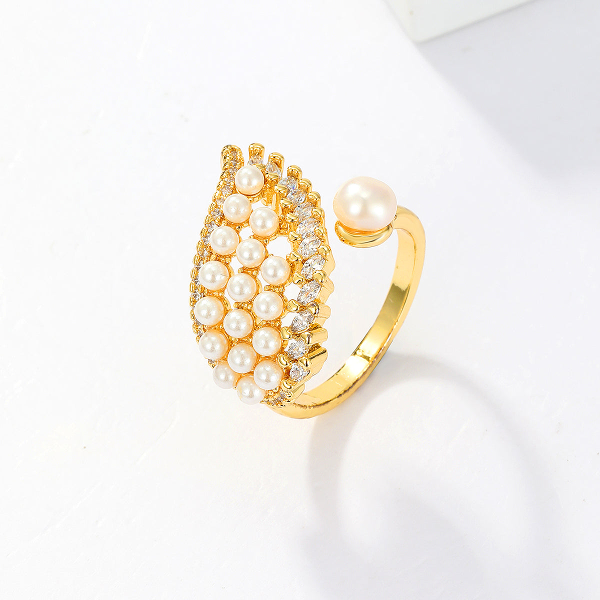 Fashion Angel Wings Zircon Pearl Open Ring in 18k Gold Plated Copper