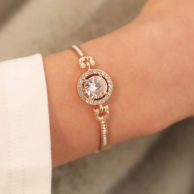 Elegant Minimalist Diamond-Embellished Ladies Bracelet