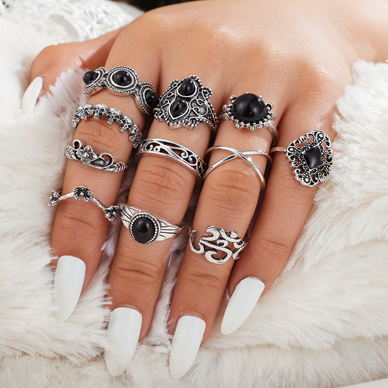 Bohemian Retro Flower Ring 11 Piece Set Hollow Carved Black Gem Joint Ring New