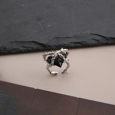 Creative Design Heart Thorns Imprisoned Heart Metal Open Ring Wholesale