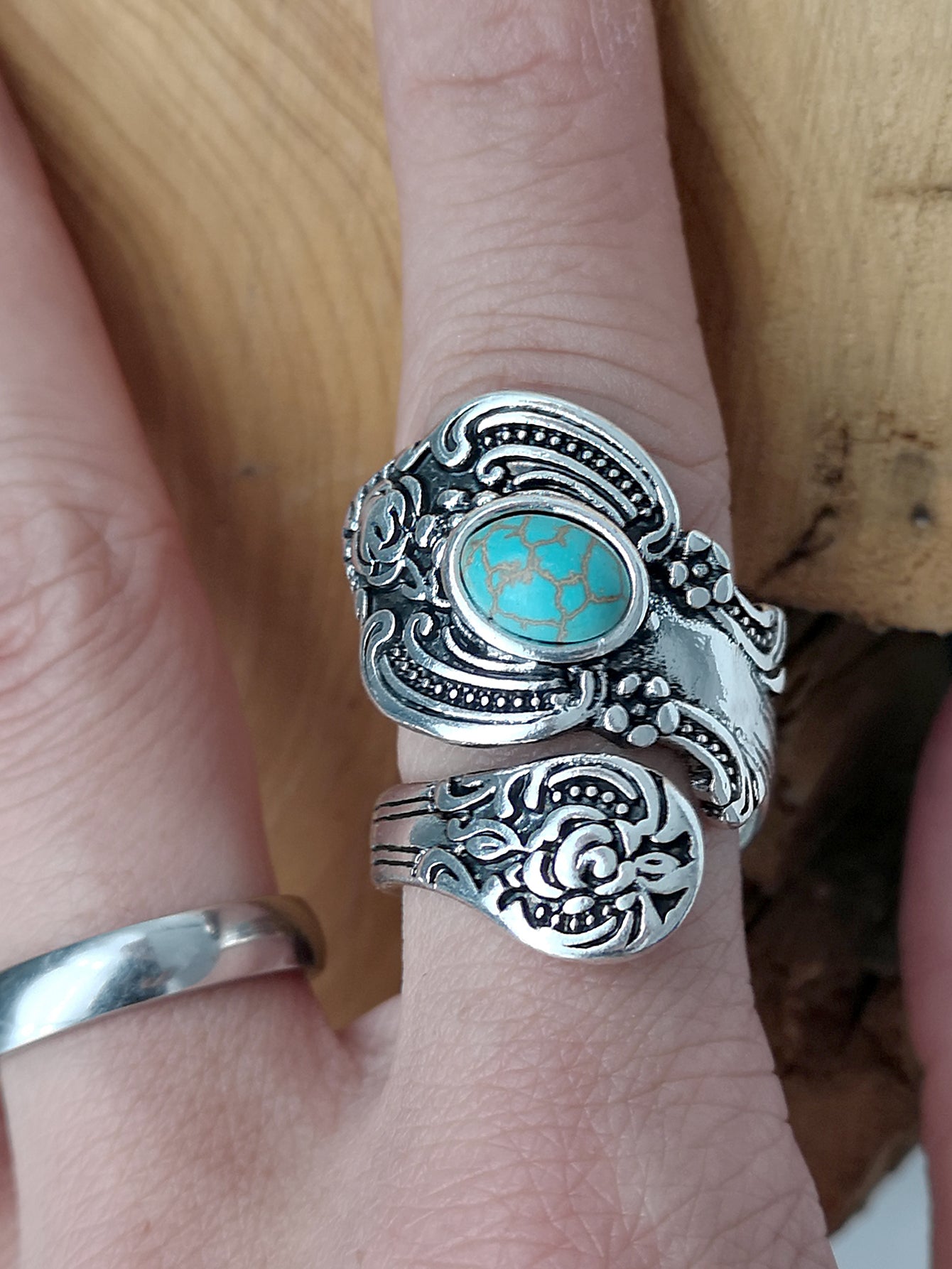 Creative Retro Turquoise Rose Carved Silver Ring