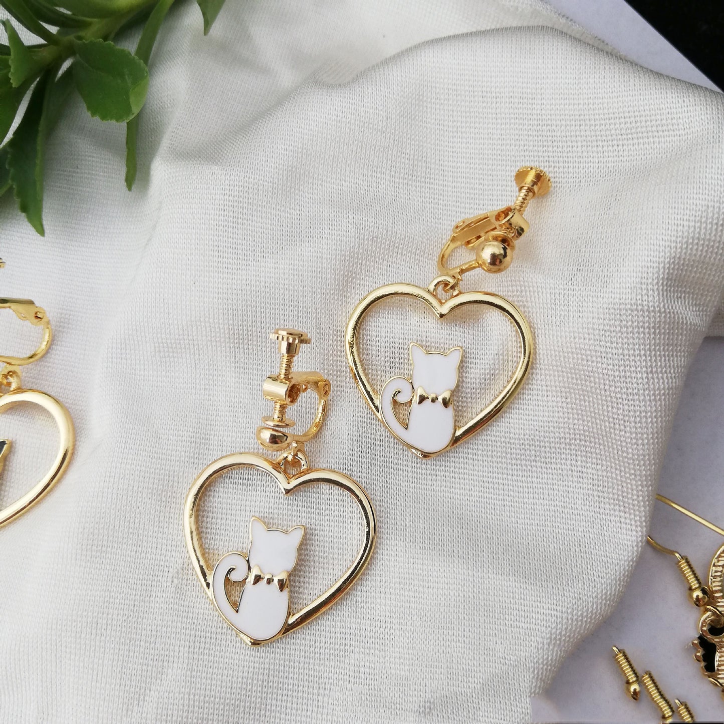 Cute Heart Shape Cat Alloy Enamel Women'S Drop Earrings 1 Pair