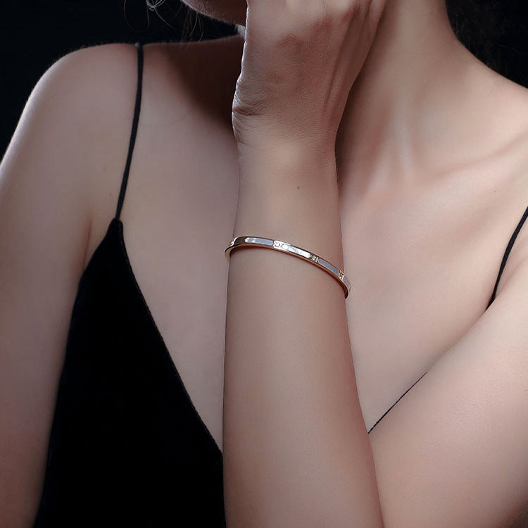 Elegant Geometric Rose Gold Plated Titanium Steel Shell Bangle Bracelet