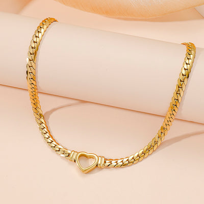 Elegant Luxurious Shiny Heart Shape Titanium Steel Polishing Plating 18K Gold Plated Necklace