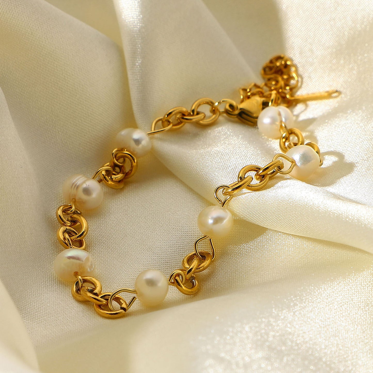 18K Gold Plated Stainless Steel Freshwater Pearl Chain Women's Bracelet