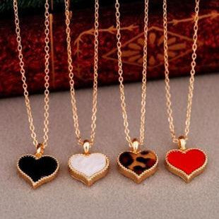 Fashion Heart Shape Alloy Enamel Women'S Pendant Necklace 1 Piece