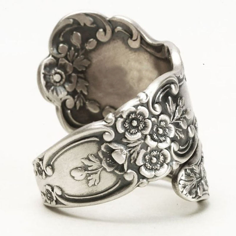 Vintage Floral Alloy Ring for Women - Statement Flower Design