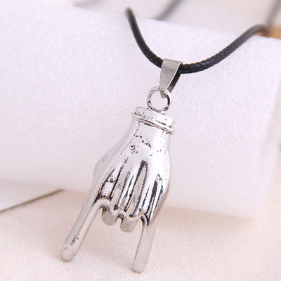 Fashion Retro Trend Men's Domineering Retro Gesture Exaggerated Necklace