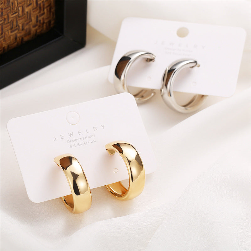 Fashion Simple Personality Big Earrings Creative Letter C-shaped Metal Earrings