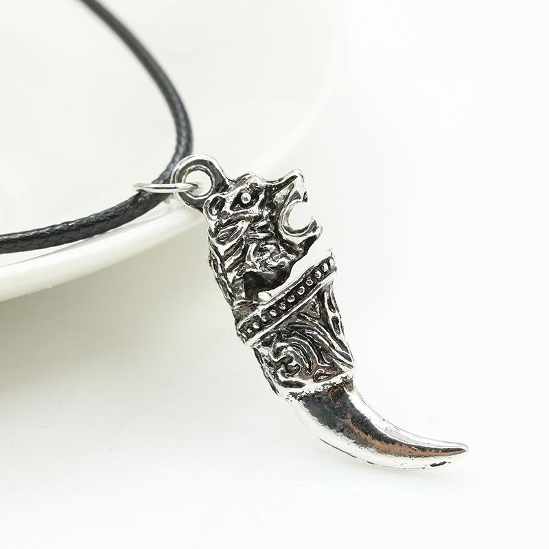 Korean Fashion Titanium Steel Love Heart and Wolf Fang Couple Necklace