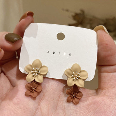 Korean New Earrings  New Autumn And Winter Women's Fashion All-Match Temperament Sweet Style Contrast Color Flower Ear Stud Earring