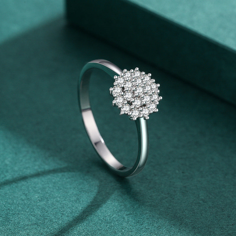 Luxurious Sterling Silver Zircon Inlay Rhodium Plated Ring for Women