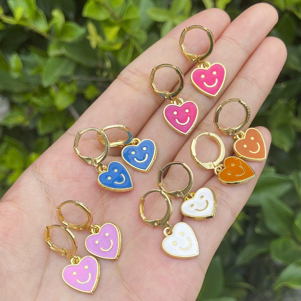 New Personality Small Heart-shaped Earrings Fashion Cute Creative Peach Heart Smiley Ear Clip Earrings