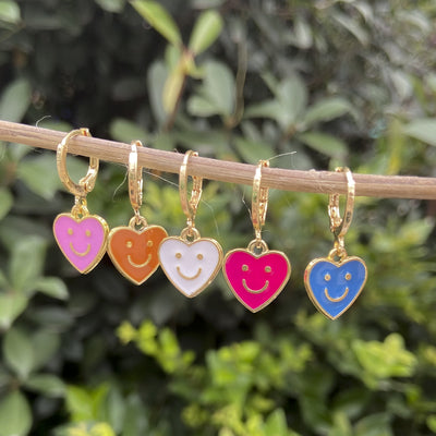 New Personality Small Heart-shaped Earrings Fashion Cute Creative Peach Heart Smiley Ear Clip Earrings