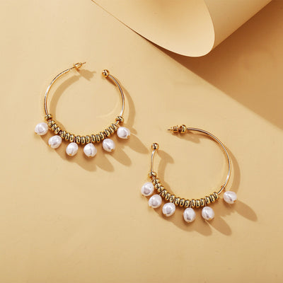 New Six Pearl Pendant Earrings Creative Retro Simple Temperament Fashion Earrings