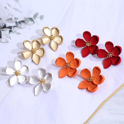 New Spray Paint Geometric Three-dimensional Flower Earrings Female Korean Simple Alloy Girl Heart Earrings Wholesale