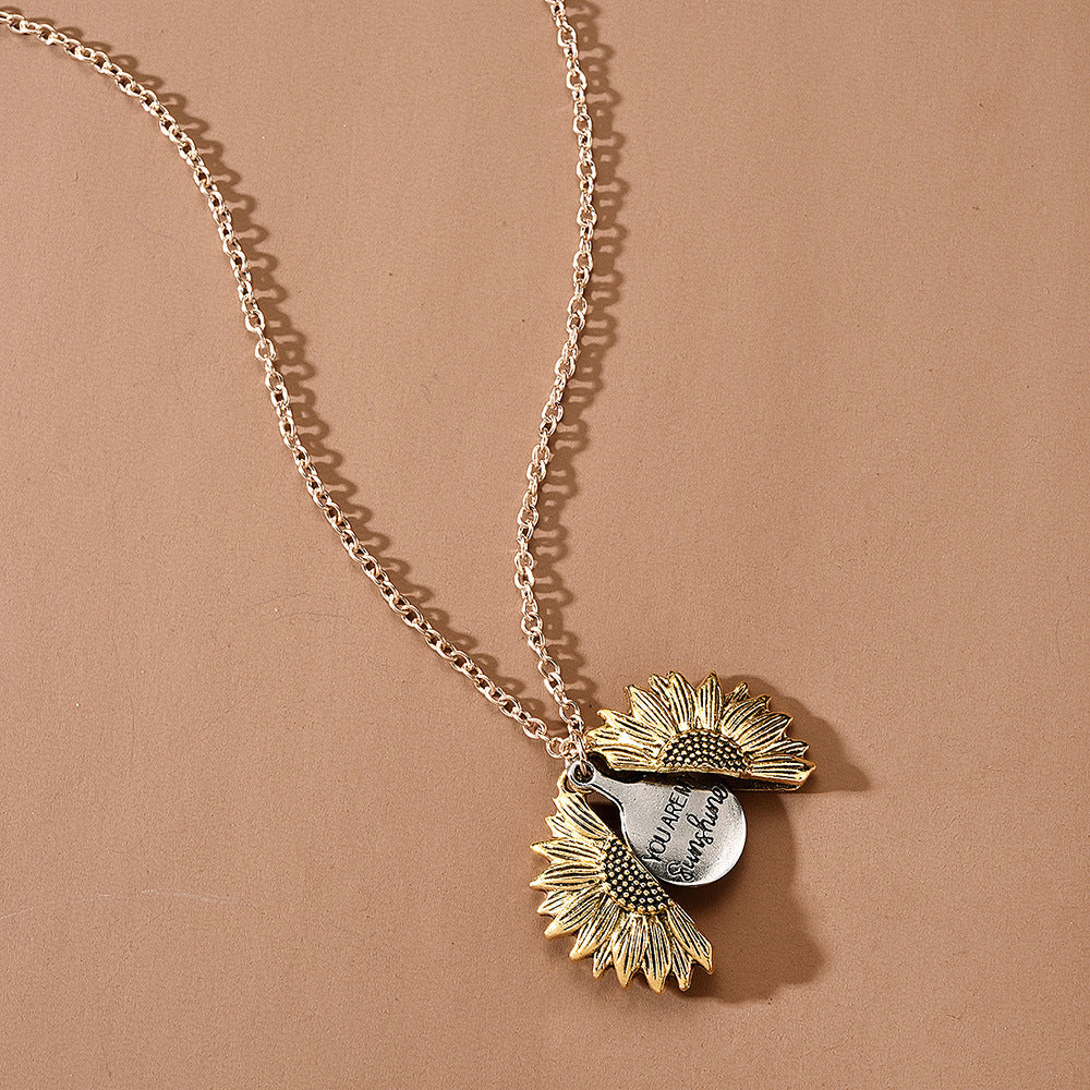 Retro Creative Necklace Personality Hip-hop Openable Sunflower Pendant Necklace