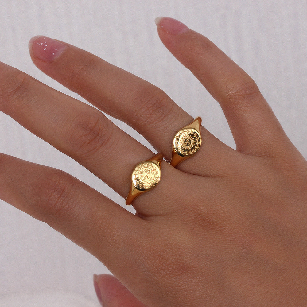 Retro Style 18K Gold Plated Star and Moon Pattern Ring