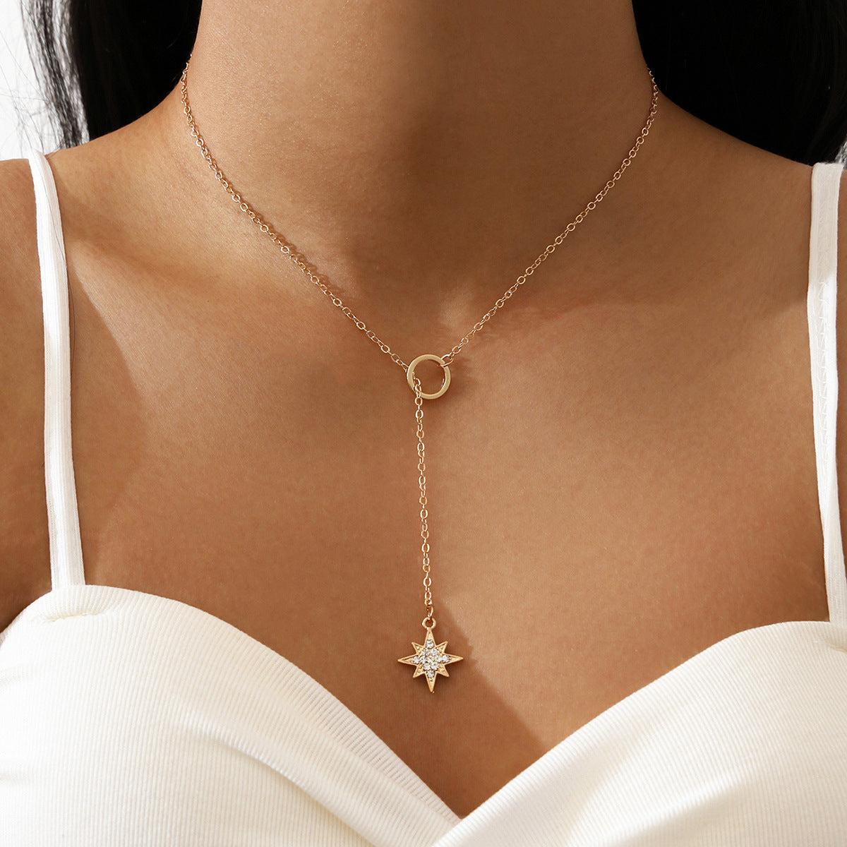 Simple Eight-pointed Star Pendant Metal Circle Choker Necklace