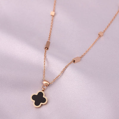 Simple Style Four Leaf Clover Titanium Steel Inlay Shell Necklace