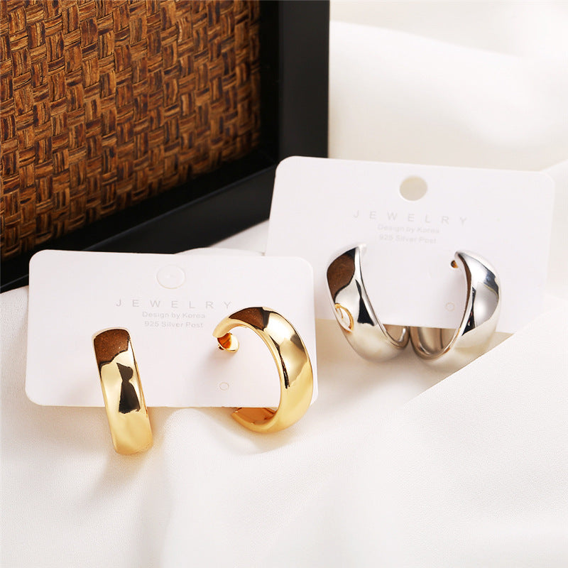 Minimalist Geometric Alloy C-Shaped Hoop Earrings for Women