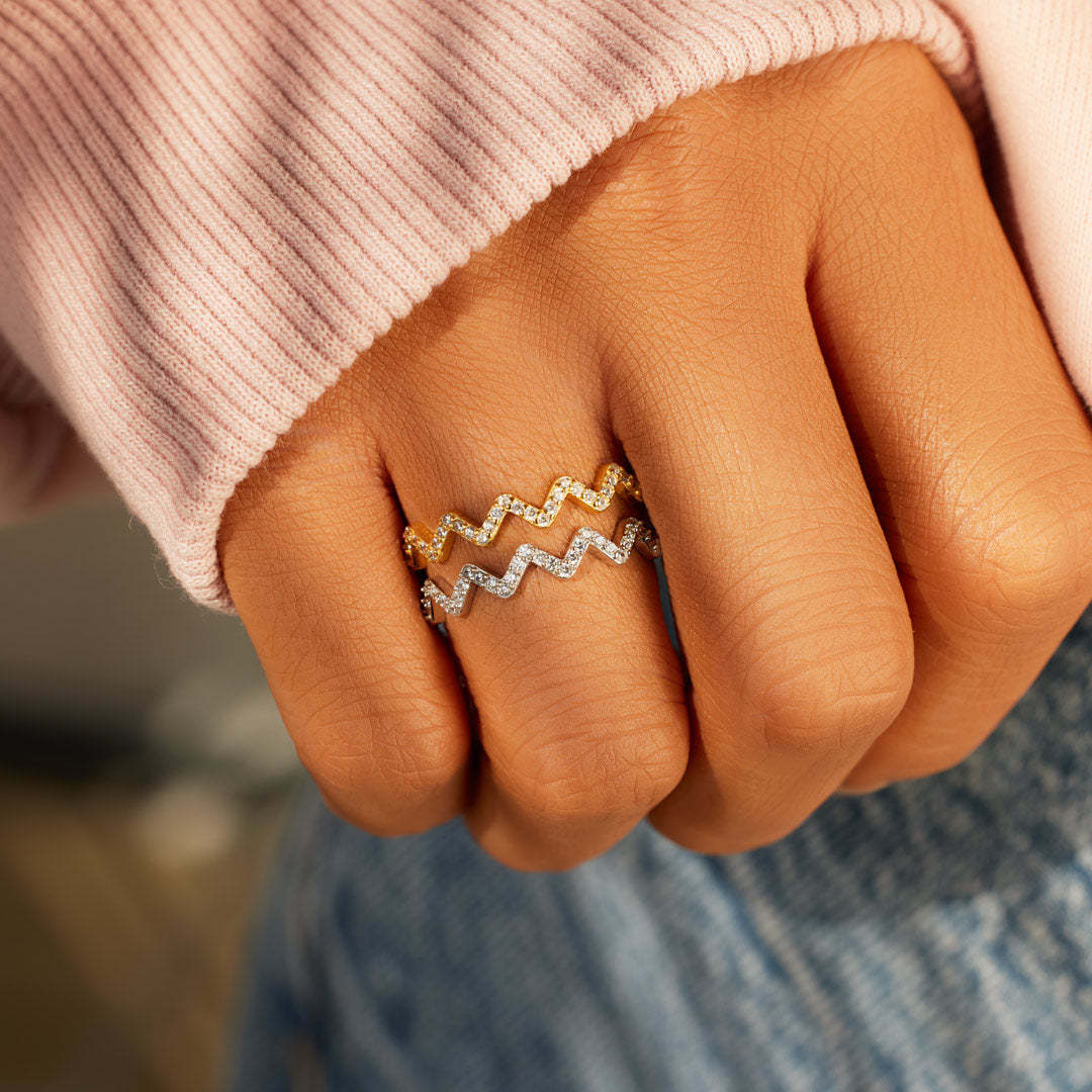 Simple Style Sterling Silver Zircon Wave Ring with 18k Gold Plated Electrocardiogram Design