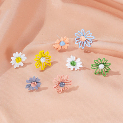 Summer Flowers Earrings Sweet Hollow Asymmetric Small Daisy Earrings Feminine Wild New Earrings