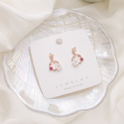 Sweet Butterfly Shell Flower Earrings New Wave Earrings Compact Simple Korean Ear Jewelry