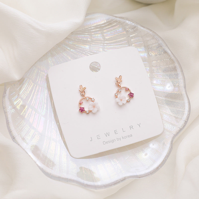 Sweet Butterfly Shell Flower Earrings - Compact Simple Korean Style Ear Jewelry