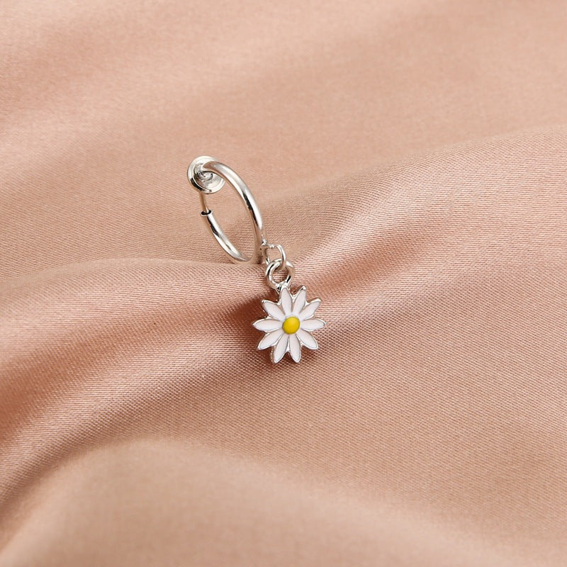 Sweet Daisy Stainless Steel Clip-On Hoop Earrings Unisex Fashion Jewelry